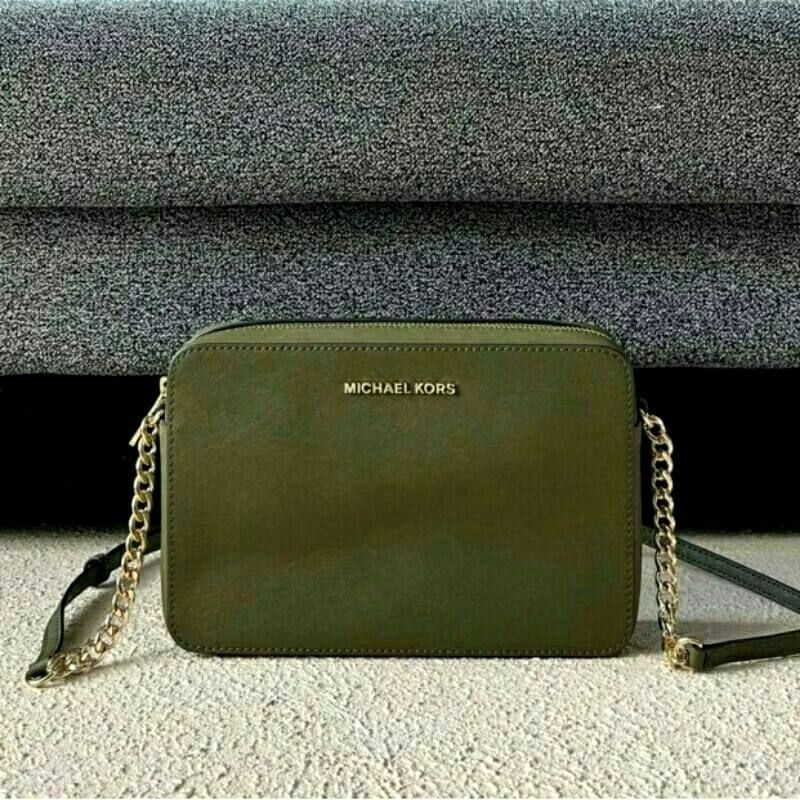 MK JET SET ITEM LARGE EW XBODY BAG