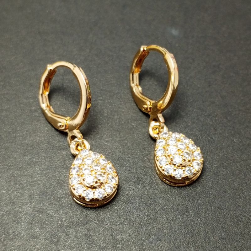 ANTING GANTUNG/ANTING TITANIUM LAPIS EMAS WANITA