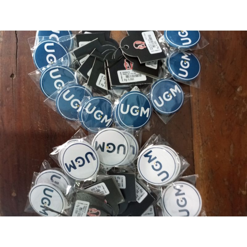 Gantungan kunci 1 sisi UGM
