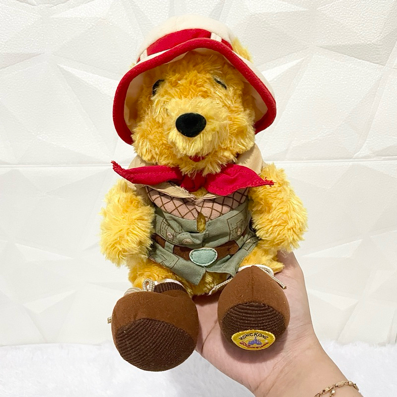 BONEKA POOH BULU CAP JENGKOL KOSTUM UNIK NEW TAG HONGKONG DISNEYLAND (harga sdh termasuk admin)