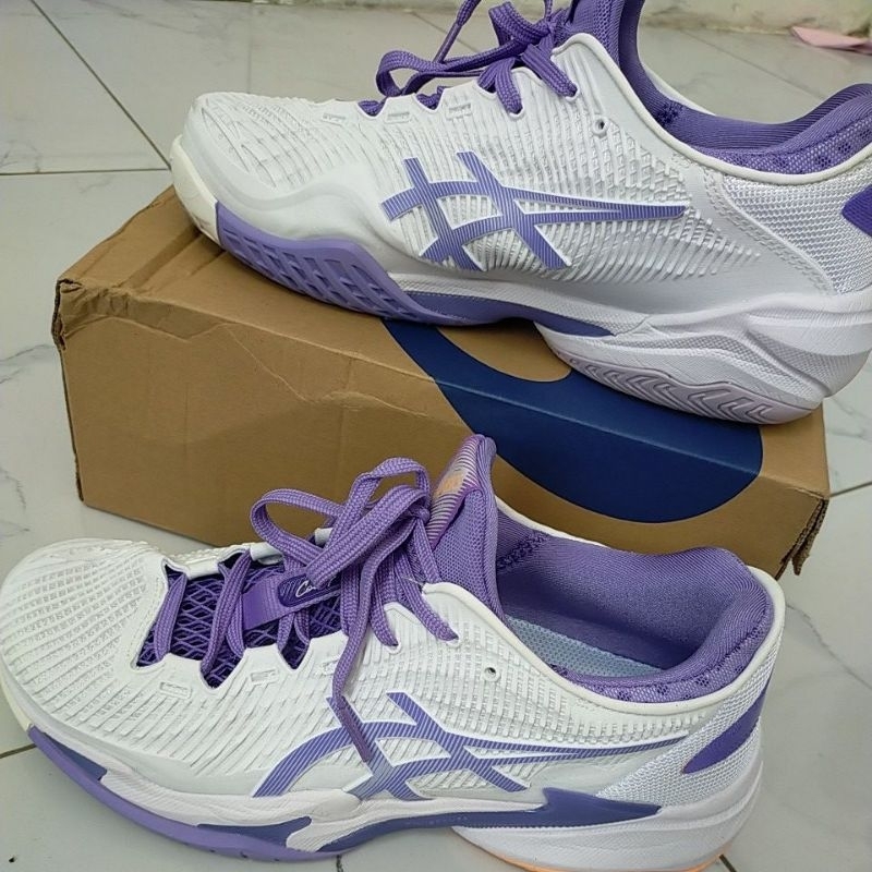 Sepatu tenis Asics court ff second good condition