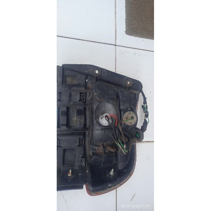 lampu belakang/stoplamp corona absolute