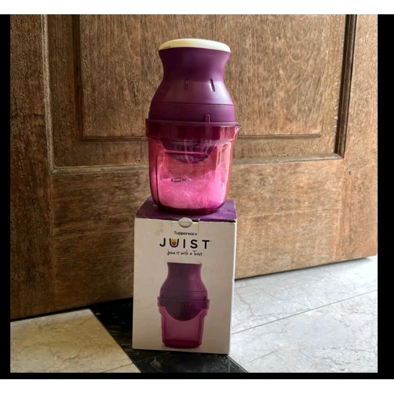 Juist tupperware with gift box / Juicer manual ( 1 set )