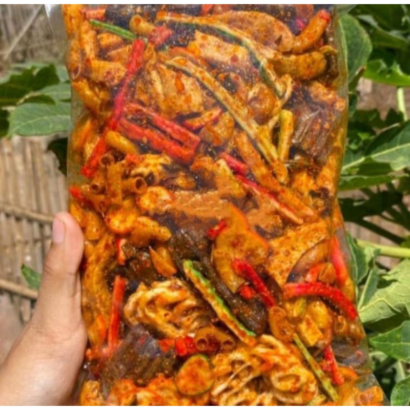 

Seblak kerupuk mix/campur pedas daun jeruk kemasan 500 gram