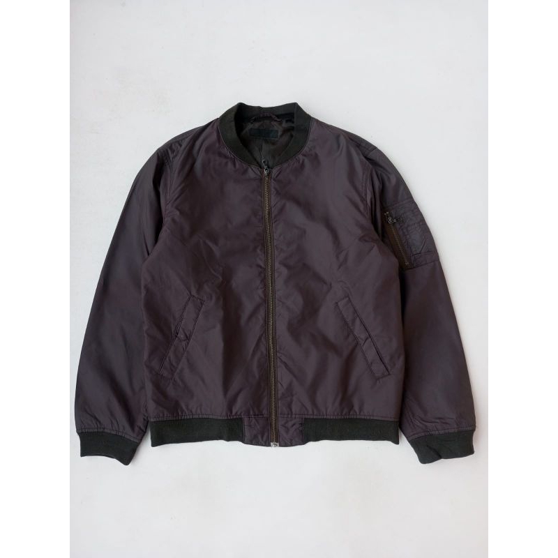 Bomber Jacket  Uniqlo Second Original
