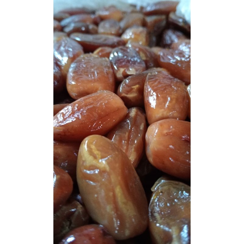 

Kurma Madu / Kurma Tunis Madu 1kg / Tunis Madu Lina / Oleh oleh haji Umroh