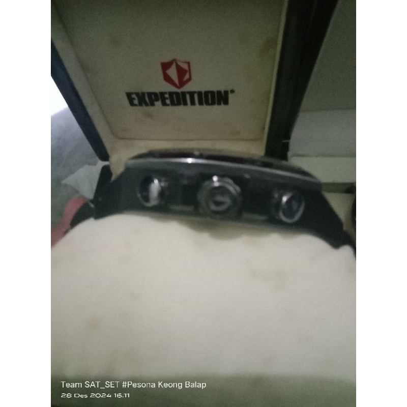 Jam Tangan pria Expedition E6636M