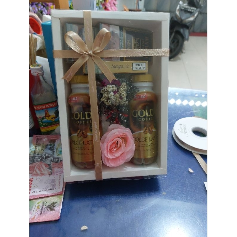 

HAMPERS BOX LAKI LAKI / HAMPERS BOX MINUMAN
