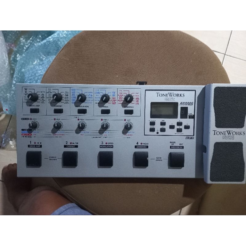 KORG AX1000G