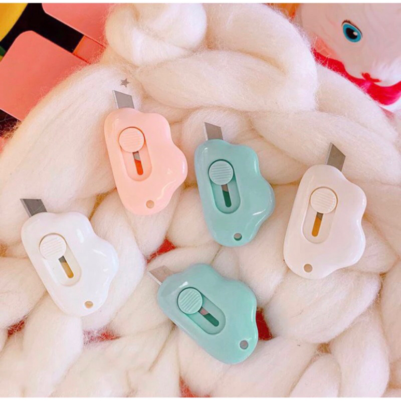 

Cutter Mini Pisau Kecil Bentuk Awan / Cutter Mini Alat Tulis Sekolah