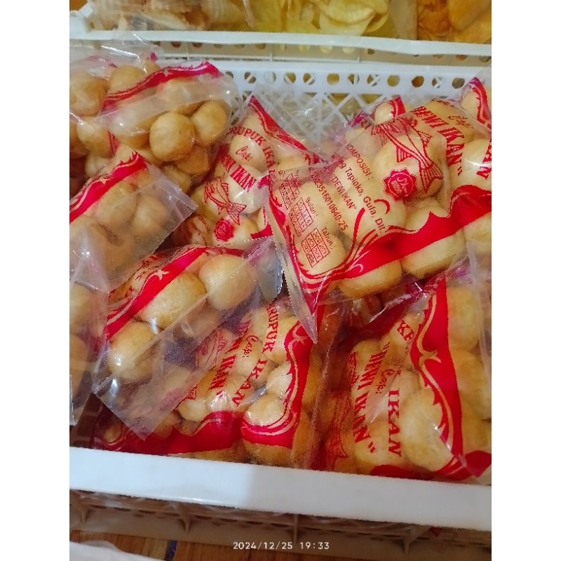 

KERUPUK IKAN TENGGIRI