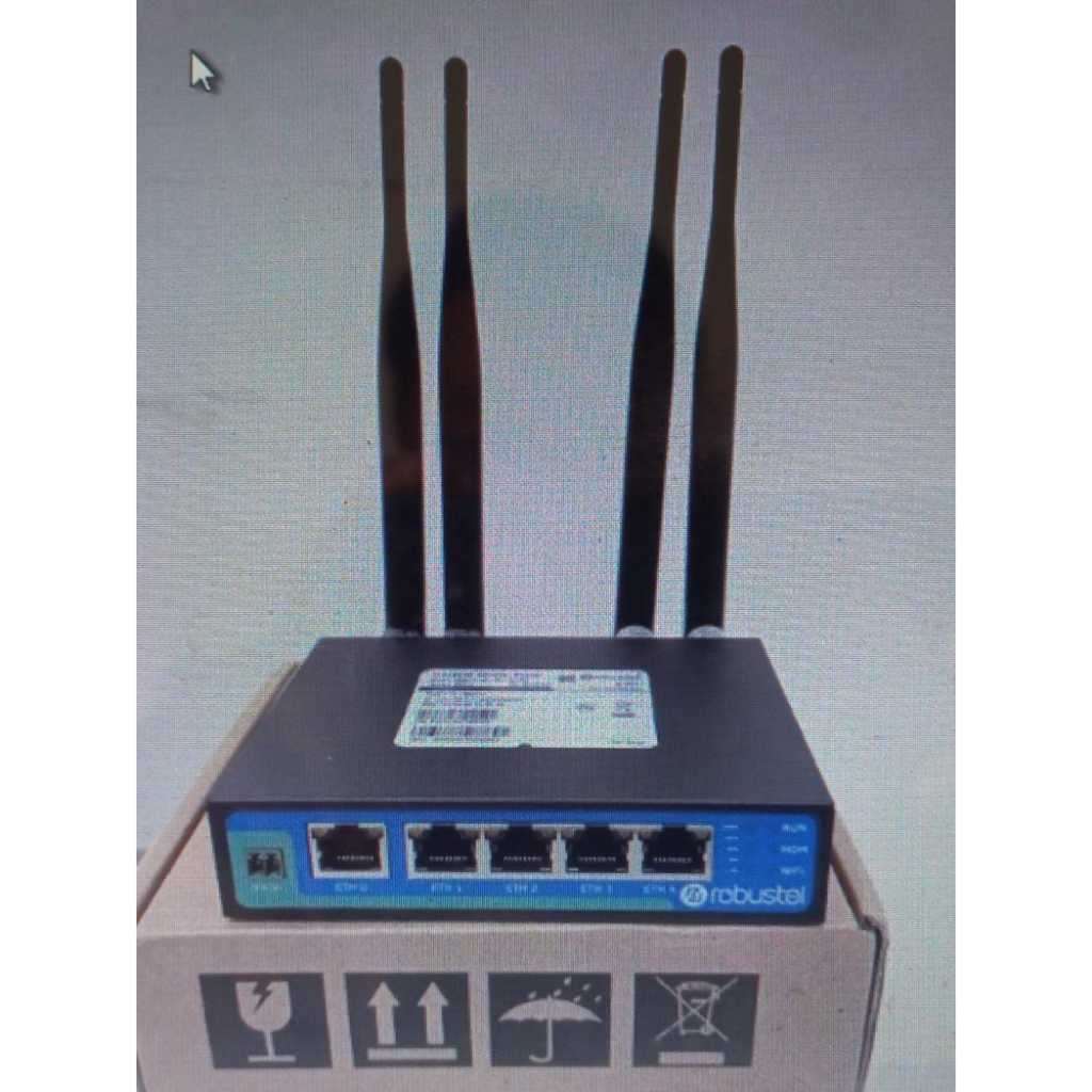 Modem Robustel R2011-4L 4G Router with 5 ports Ethernet