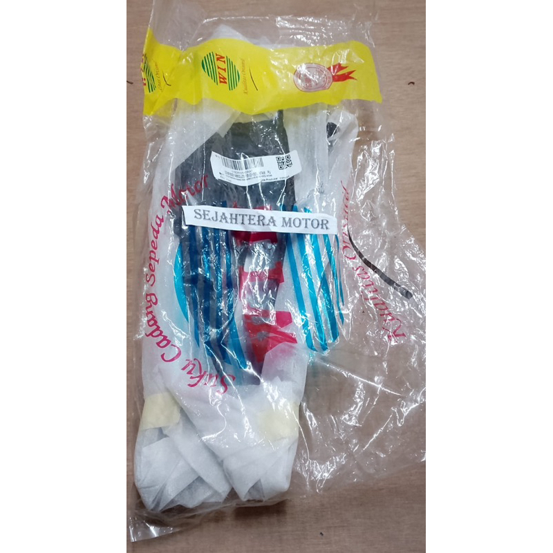 COVER BODY / TUTUP RANGKA KANAN KIRI KECIL asli WIN REVO ABSOLUTE HITAM