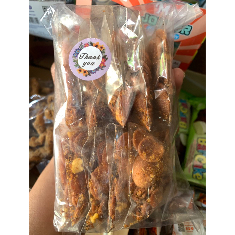 

KERIPIK SOSIS GORENG(sosreng) PEDAS MANIS,satu pack isi 10