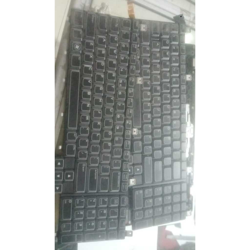 kaybord laptop  Alienware Black Backlit LED Alien FX Keyboard for M17x R2 R3