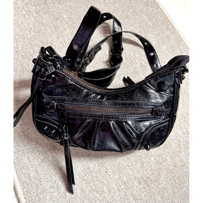PRELOVED Steve Madden BGlowing
