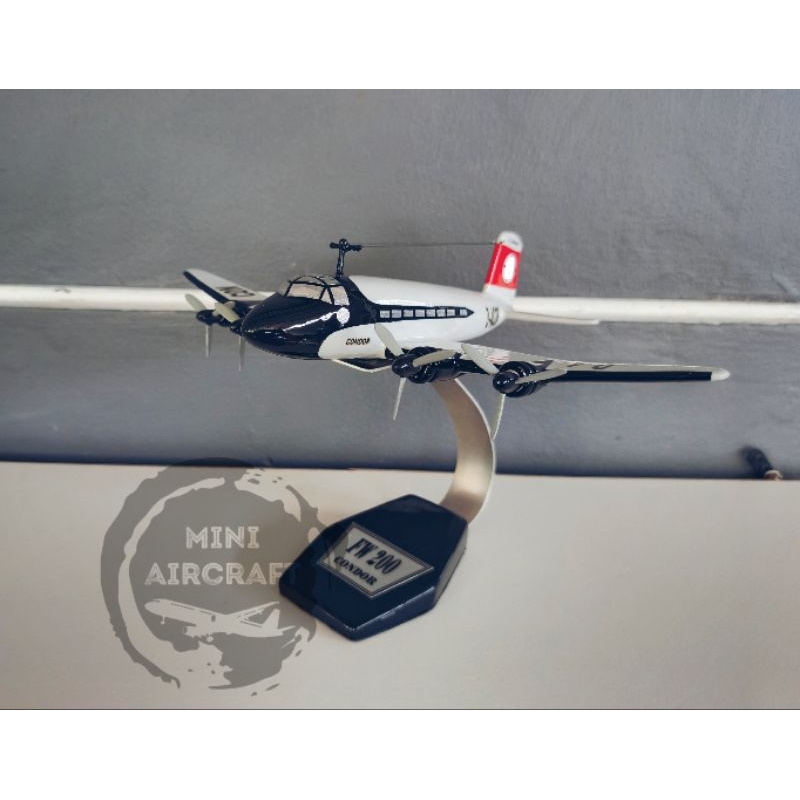 miniatur pesawat FW200 Condor FW 200