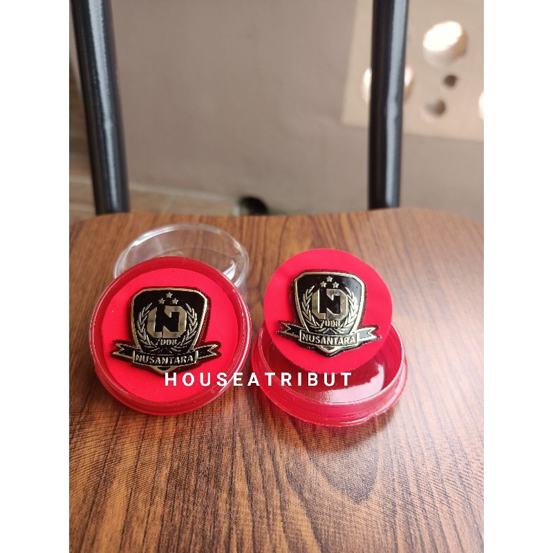 pin pdh LND Nusantara premium lapis mika akrilik merah | jual pin pdh premium LND Nusantara sepuh em