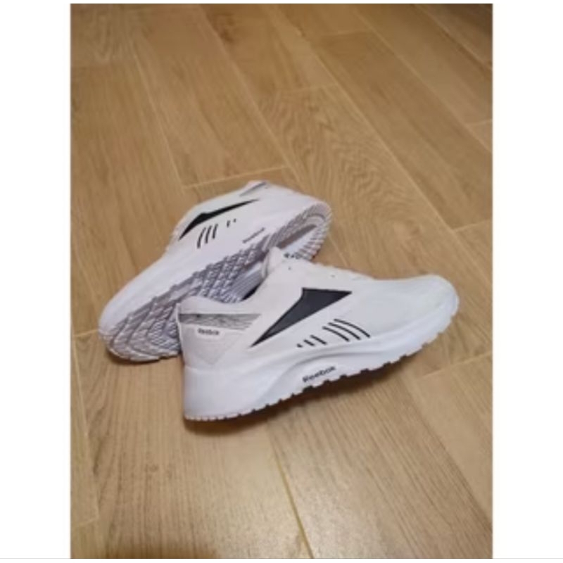 Sepatu pria dan wanita kekinian casual sport sepatu couple