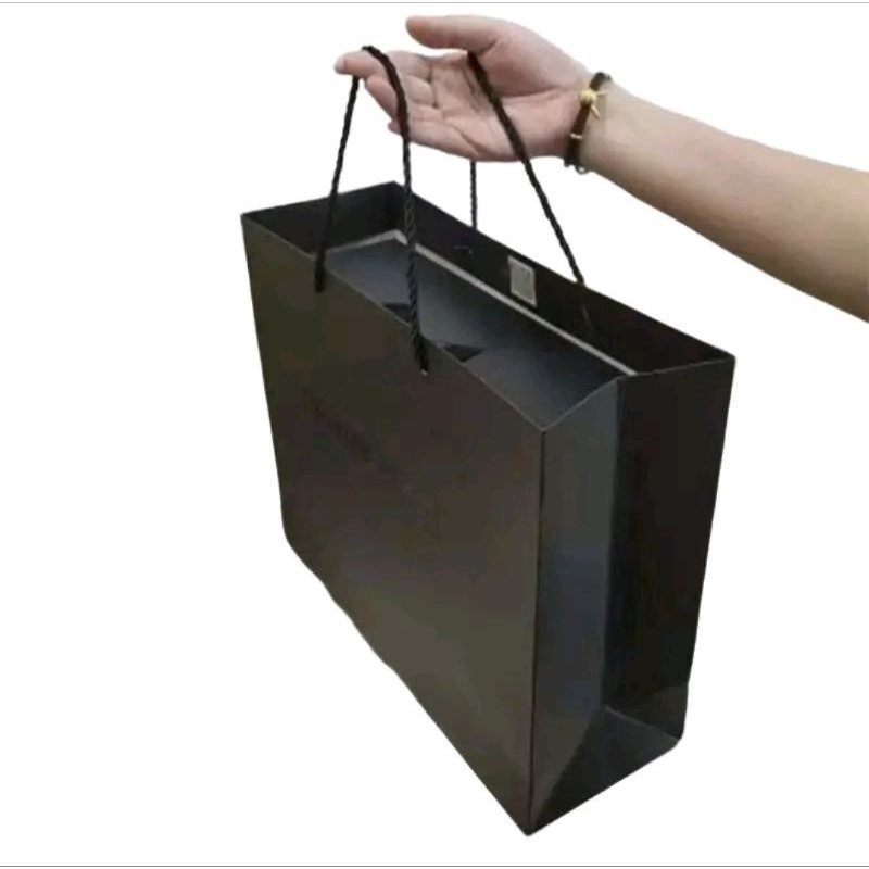 

paper bag hitam polos paper bag kado ulang tahun anniversary wisuda souvenir