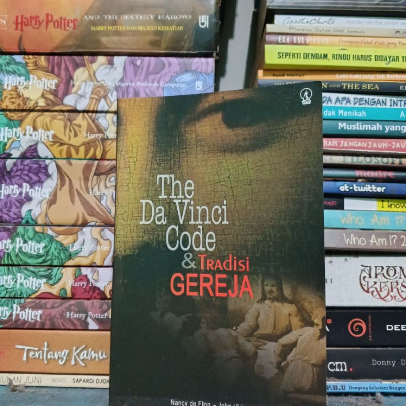 Preloved Buku The Da Vinci Code & Tradisi Gereja