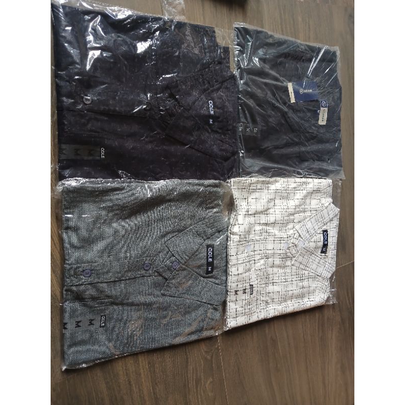 Kemeja Cole Lengan pendek