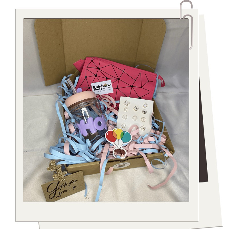 

Cutesy Small Package | Hampers spesial