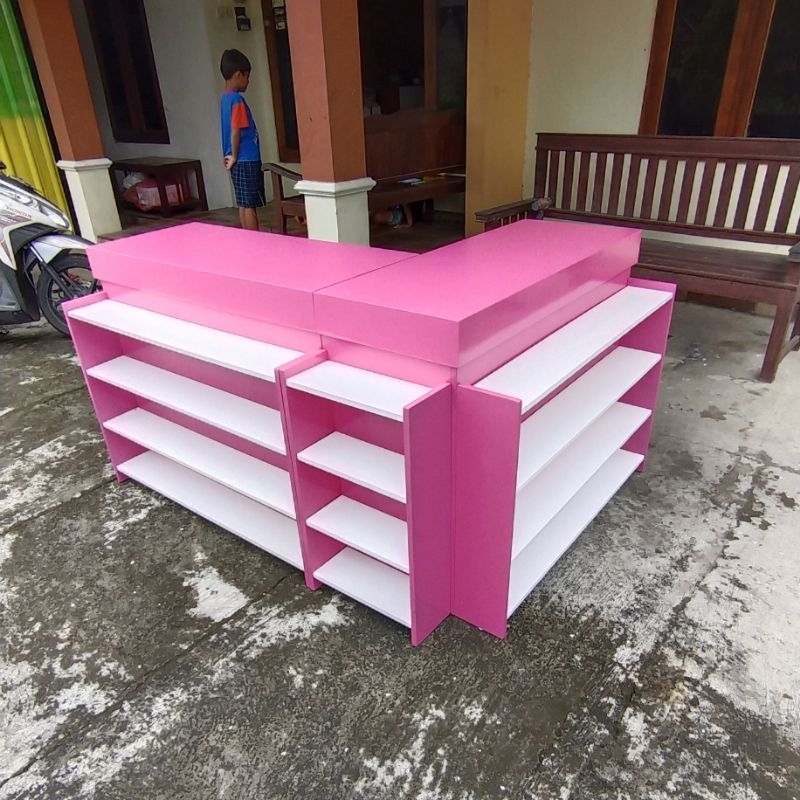 Meja kasir display toko letter L