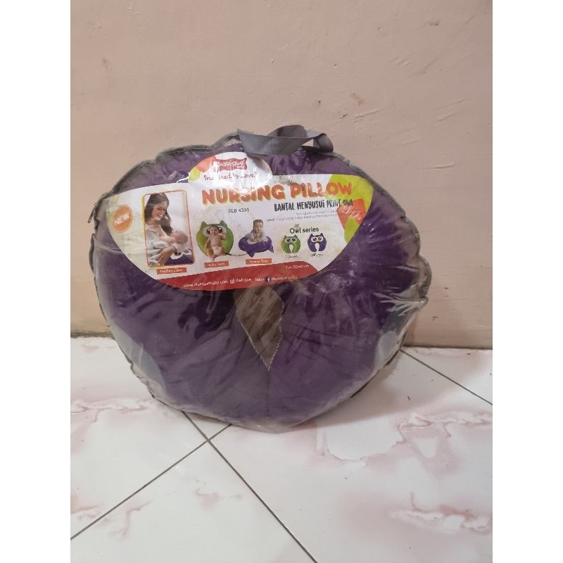 BANTAL MENYUSUI DIALOGUE NURSING PILLOW (PRELOVED)