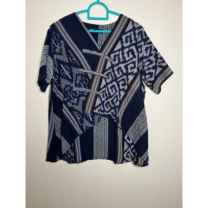 atasan wanita batik motif tenun