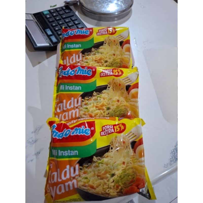 

indomie rasa kaldu ayam 75 gram / mi instan kuah