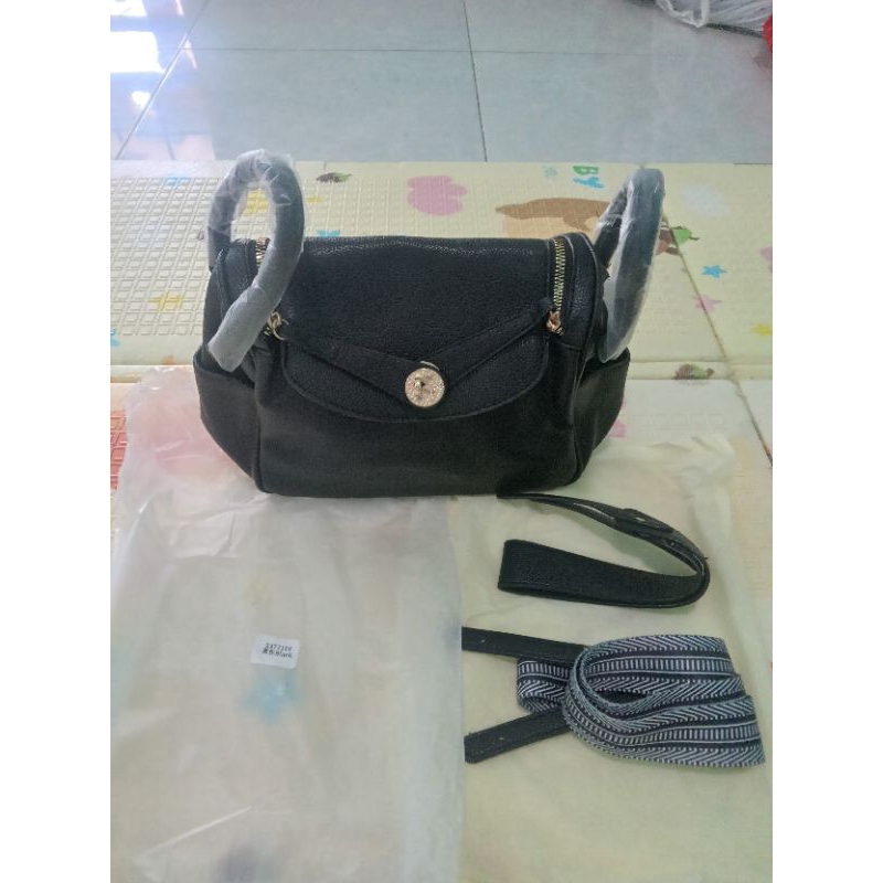 Tas Lindi Hitam
