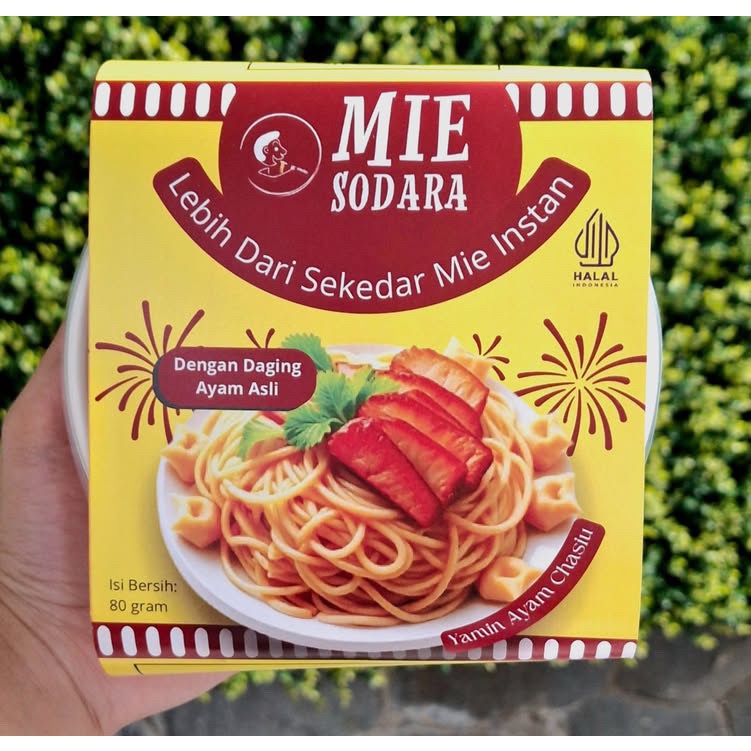 

Yamin Ayam Charsiu - Mie Cup Instant