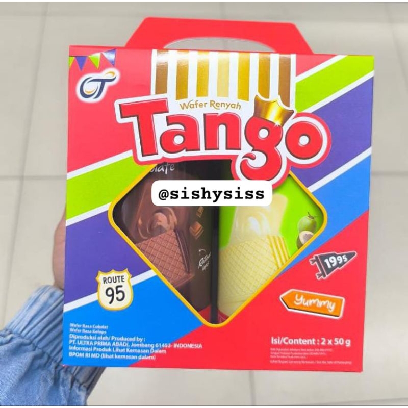 

PAKET HAMPERS BOX TANGO ISI 2 KALENG WAFER RASA COKLAT DAN KELAPA