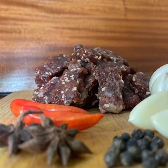 

B2 Pork Jerky - dendeng babi siap makan 100 gram