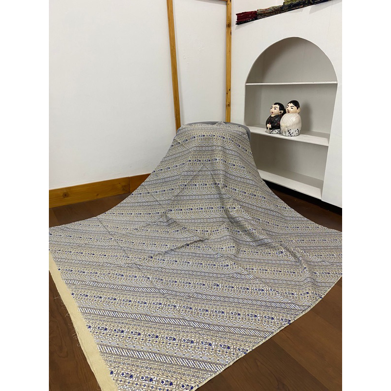 batik sogan biru larik