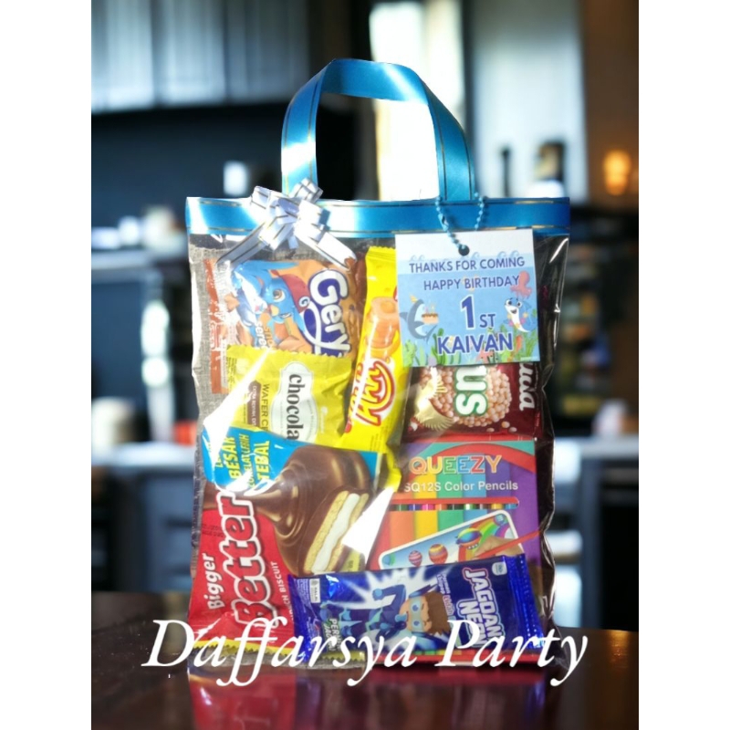 

Paket Souvenir / Paket Bingkisan / Paket Hampers Snack Ulang Tahun Anak Pensil Warna T4