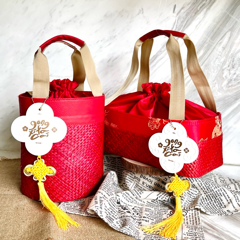 

Hampers CNY Chinese New Year Mie Lenials