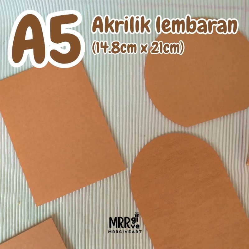 

Akrilik lembaran A5 2mm / Acrilic potongan / bening transparan / kotak kubah bulat Rive Art A5 Lembaran Akrilik (14.8cm x 21cm)