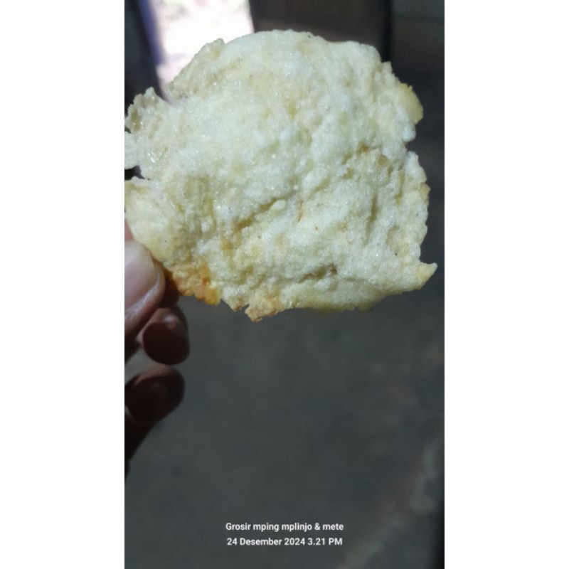 

emping blinjo pecah dan utuh