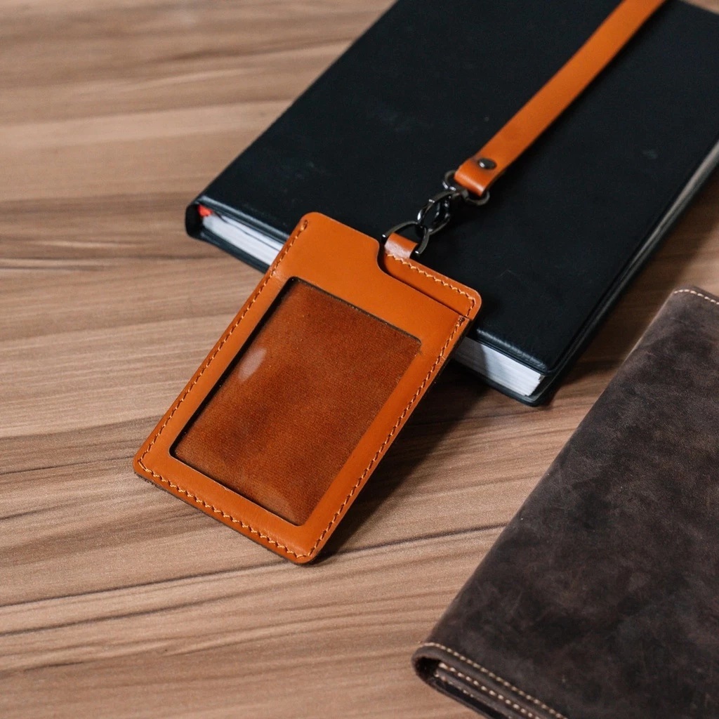 

Aksessoris Wallet ID Card Kulit Asli Model Kalung Terbaru Arca Lanyard Reven Leather