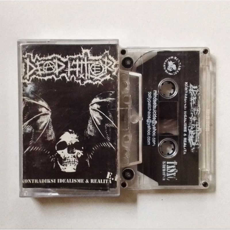 USED Dead Hitler - Kontradiksi Idealisme dan Realita - Rilisan Awal (Kaset Tape Pita)