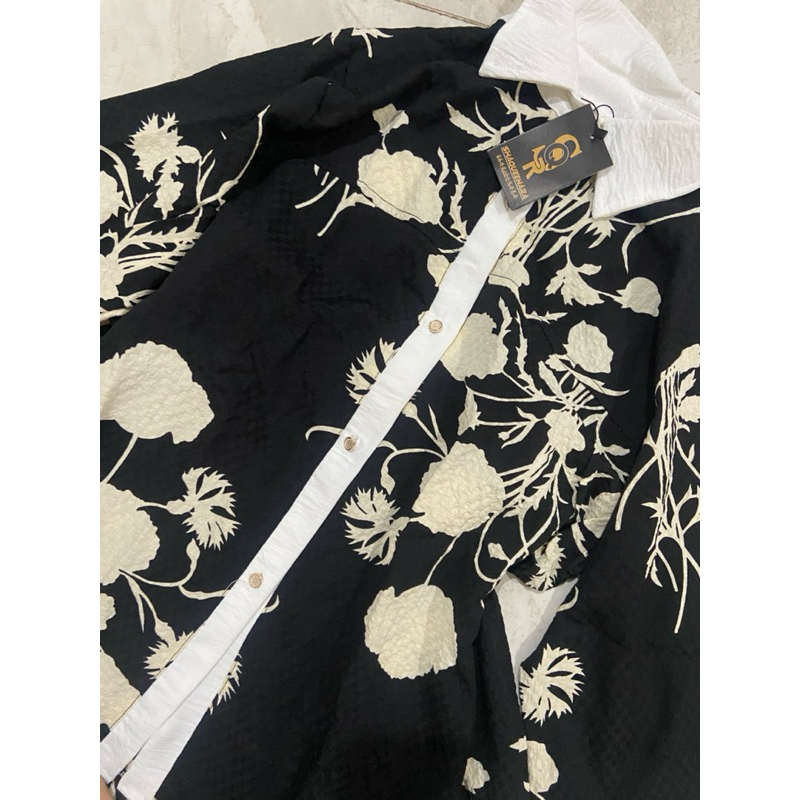 one set shaqueenara