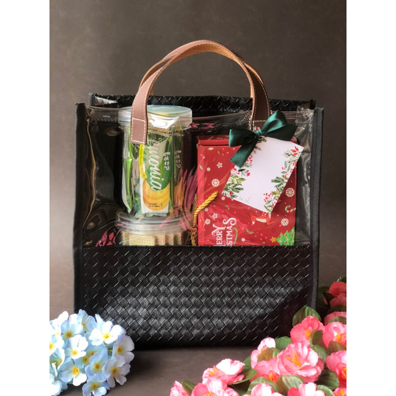 

Limitless - Tas Hampers VIKA Bahan Vinil Mika / Goodie Bag Hantaran Hadiah Kado Ultah Hari Raya Seminar