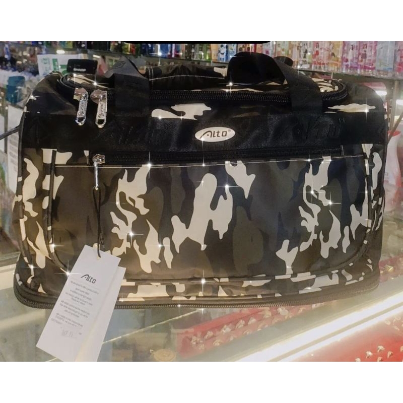 TAS, TAS PAKAIAN, TAS PAKAIAN ADIDAS, TAS PAKAIAN KEKINIAN, TAS PAKAIAN BARU, TAS PAKAIAN SUPER CAKE