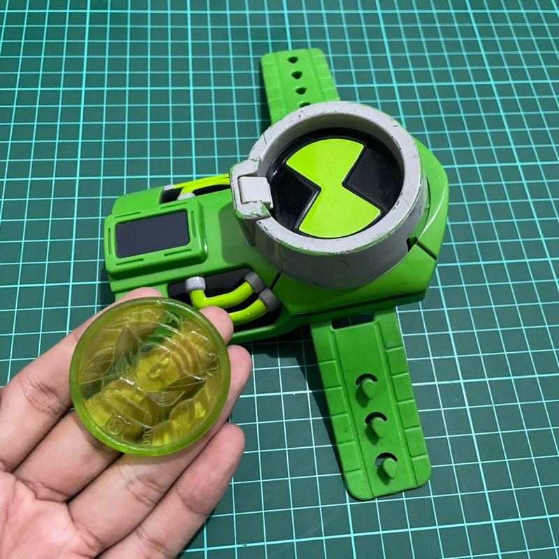 Ben 10 Ultimate Alien Watch Battle Disc Ultamatrix Omnitrix Bandai