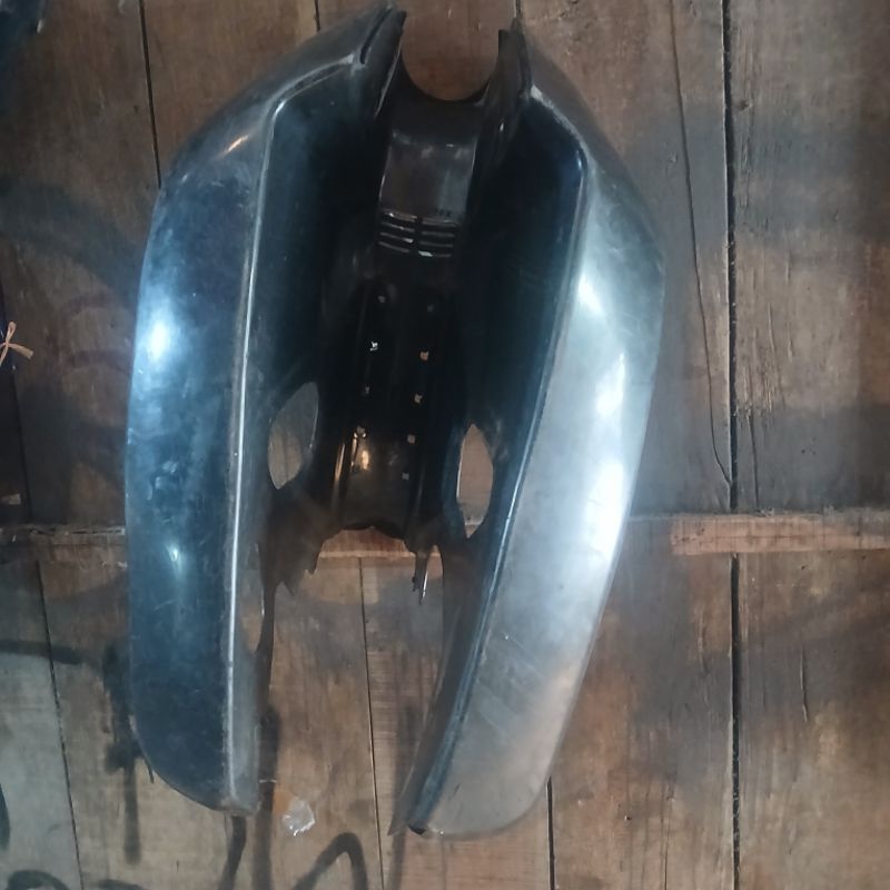 cover tebeng sayap Honda Astrea star hitam original