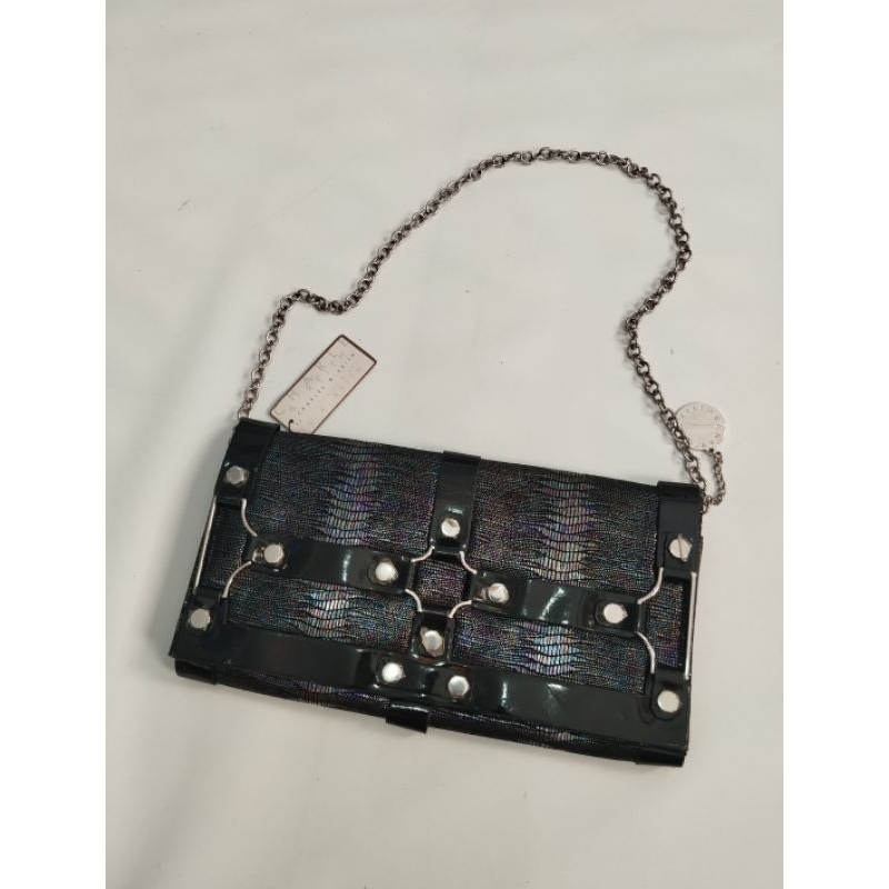 tas pesta wanita by Charles and Keith