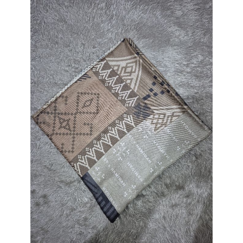 Preloved Scarf Wearing Klamby x Hamidah