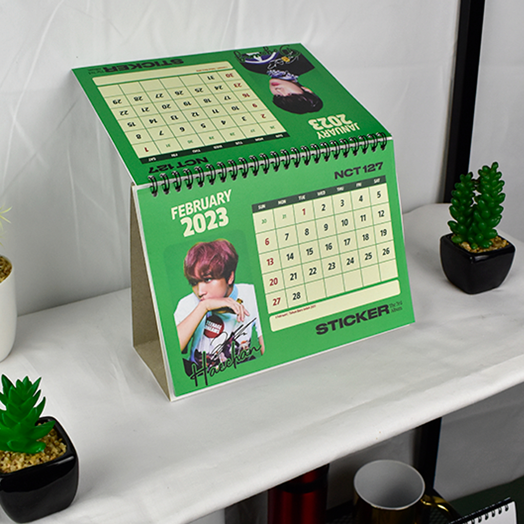 

Cetak Kalender Meja 2026 isi Custom 6 lembar 2 Muka Kaki Duplex